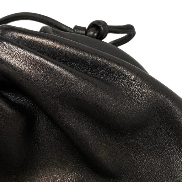 BOTTEGA VENETA Mini The Pouch - Black Leather Shoulder Bag 885-080725 - Picture 11 of 14